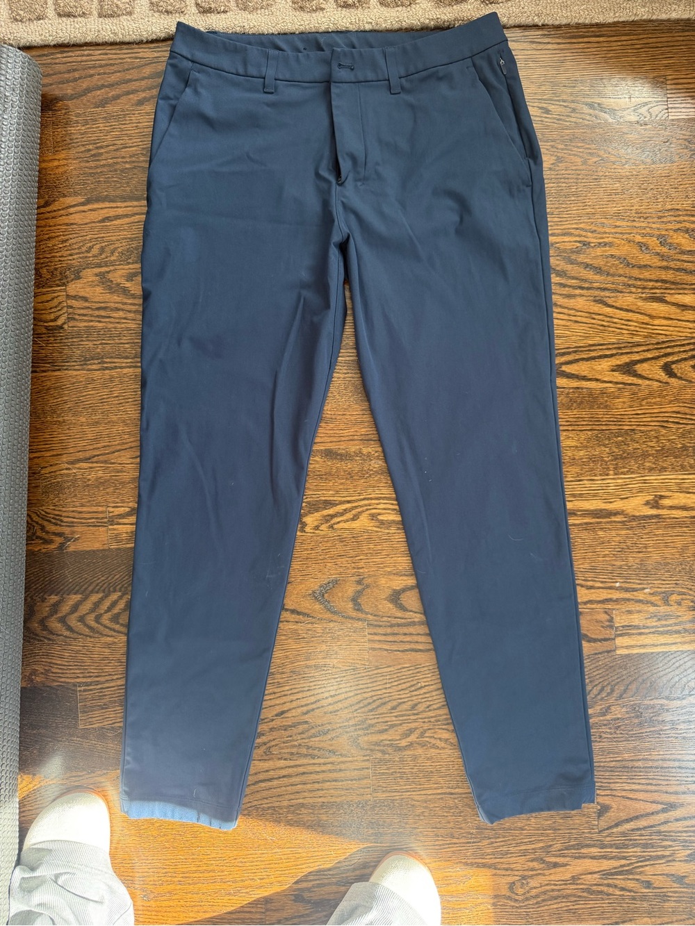 Lululemon Men’s ABC Slim Fit Trouser